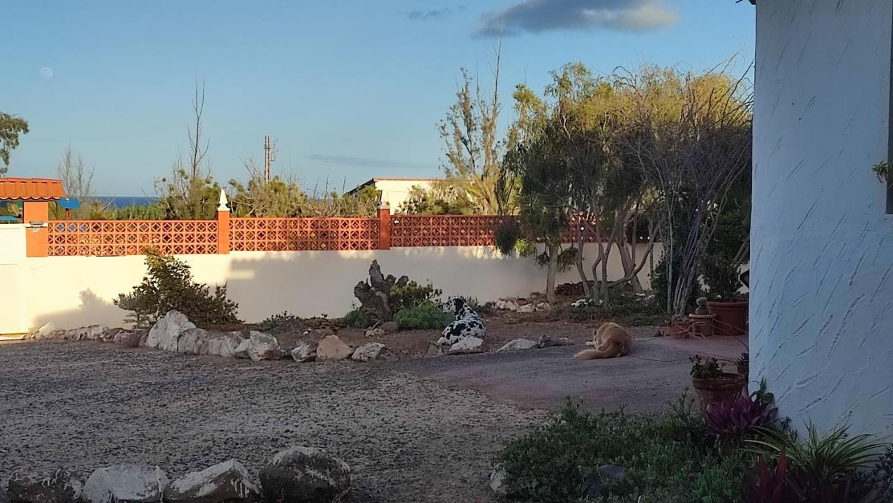 Alojamiento Fuerteventura Tikuna ลาโอลีวา ภายนอก รูปภาพ